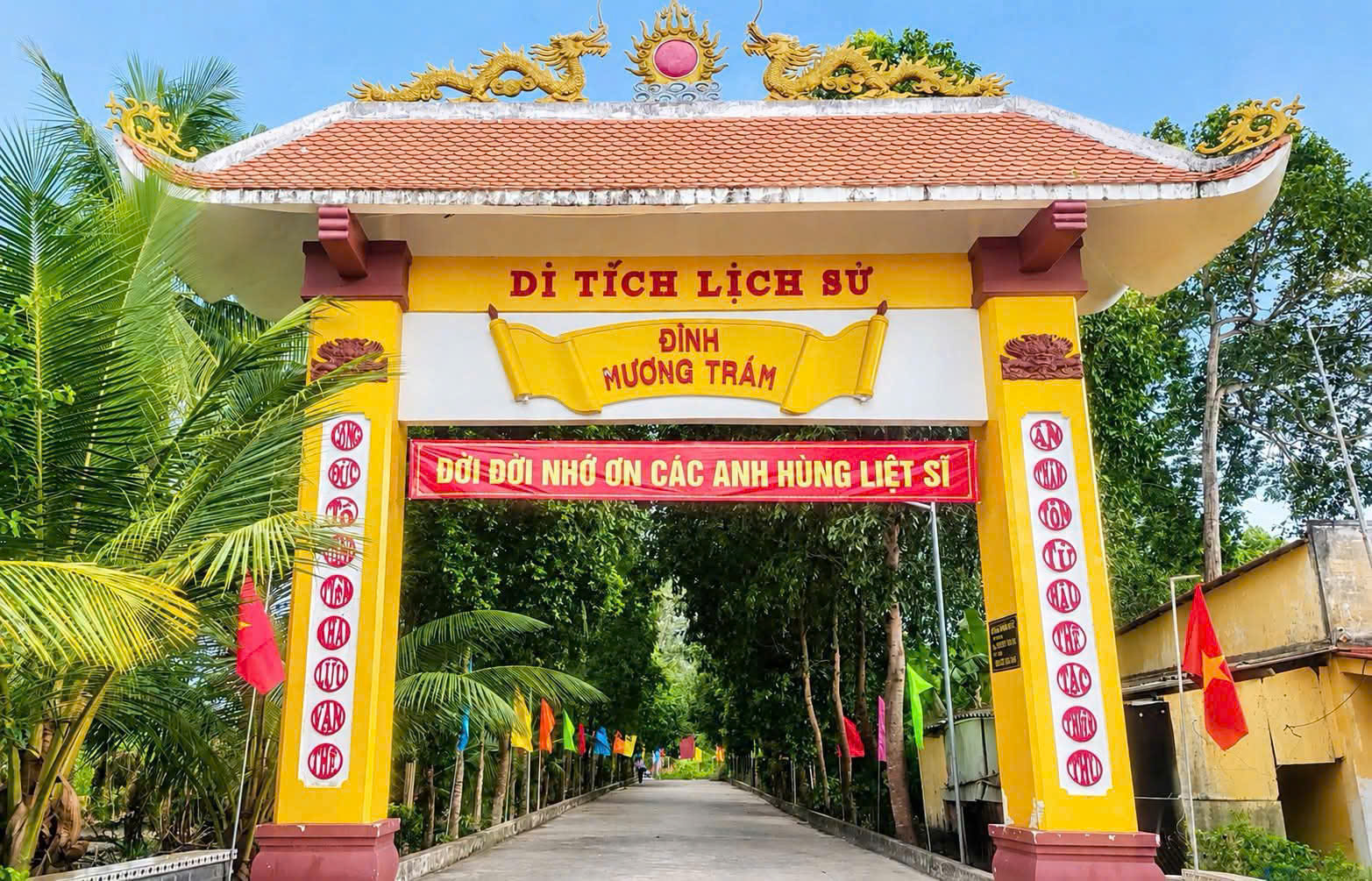 Di tích lịch sử Đình Mương Trám