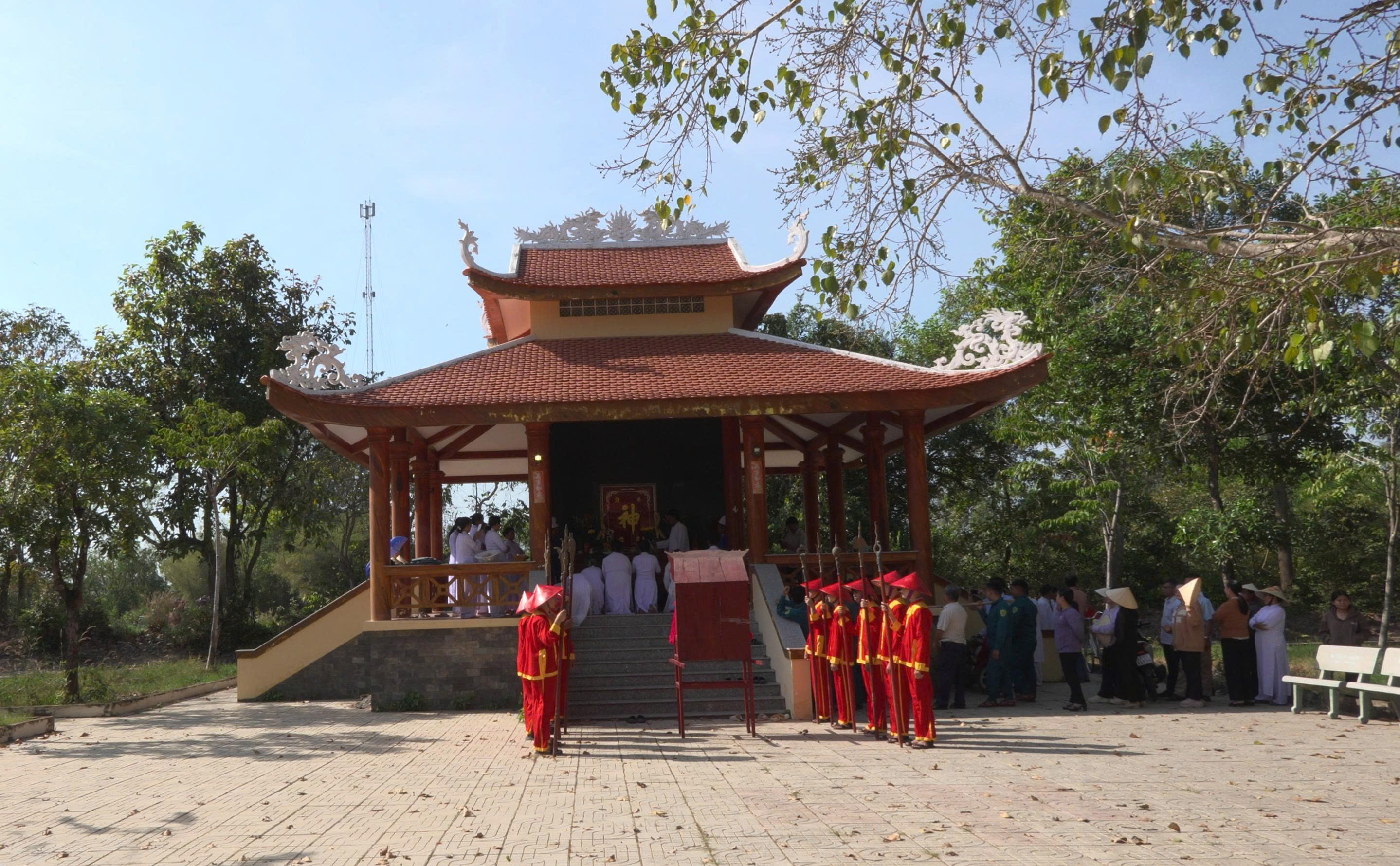 Di tích lịch sử Thành Bảo Long Giang