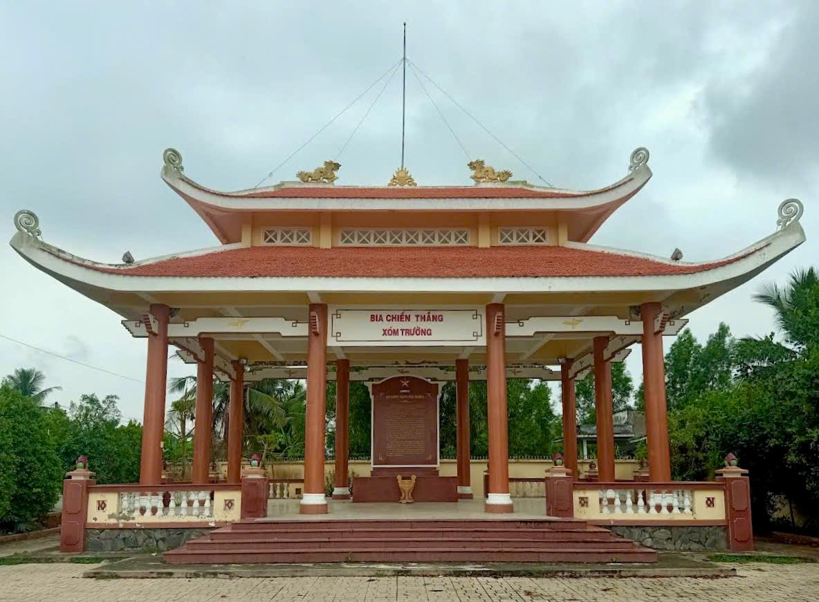 Di tích lịch sử Xóm Trường