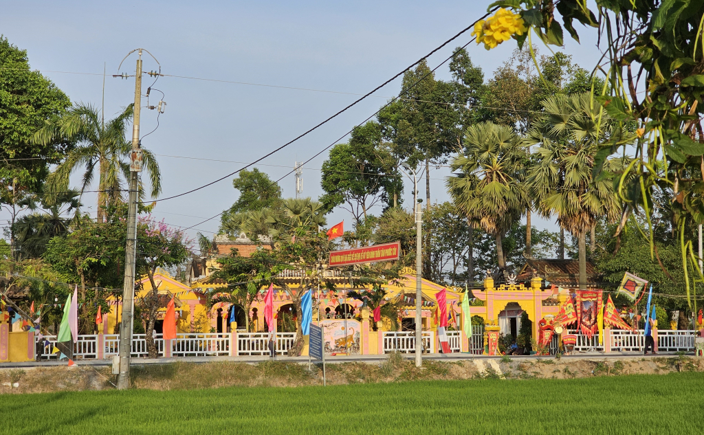 Di tích lịch sử Đình Tân Phước Tây