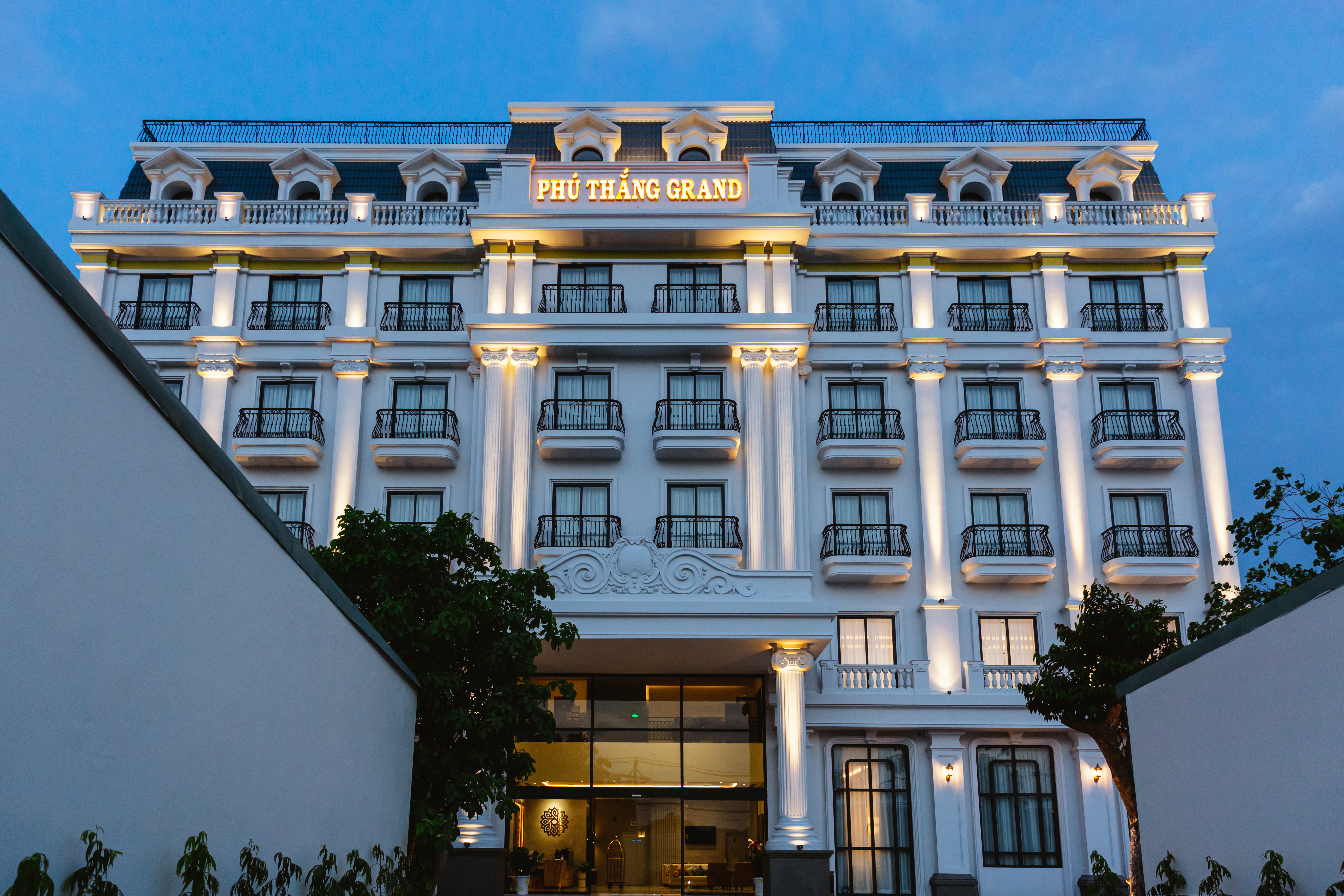 Khách sạn Phú Thắng Grand
