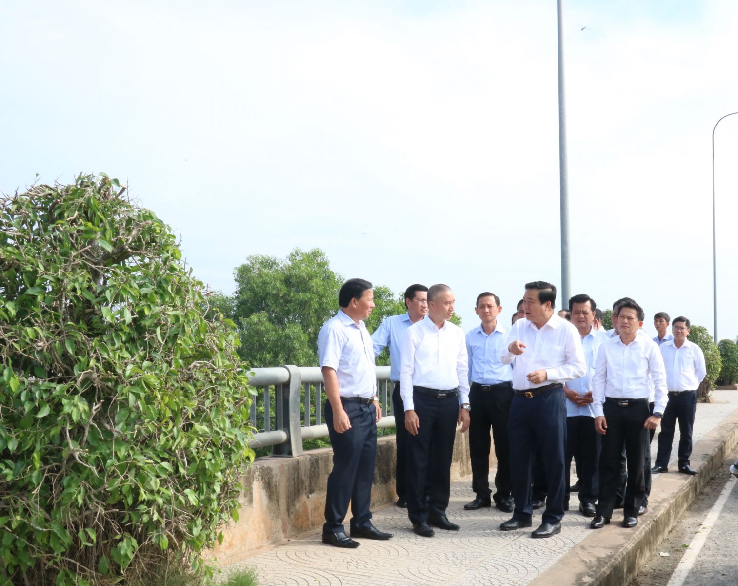 Long An vững vàng trên đường phát triển