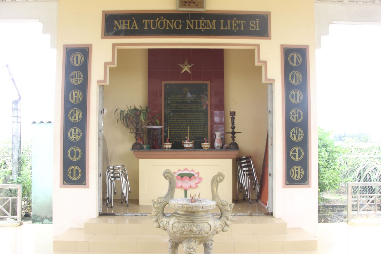 Nơi ấy anh ngã xuống