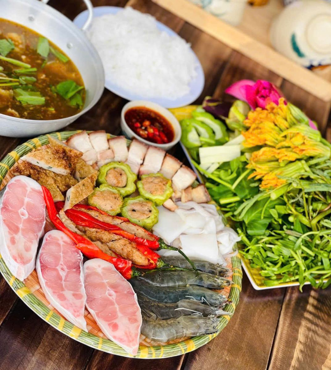 Đậm đà lẩu mắm miền Tây